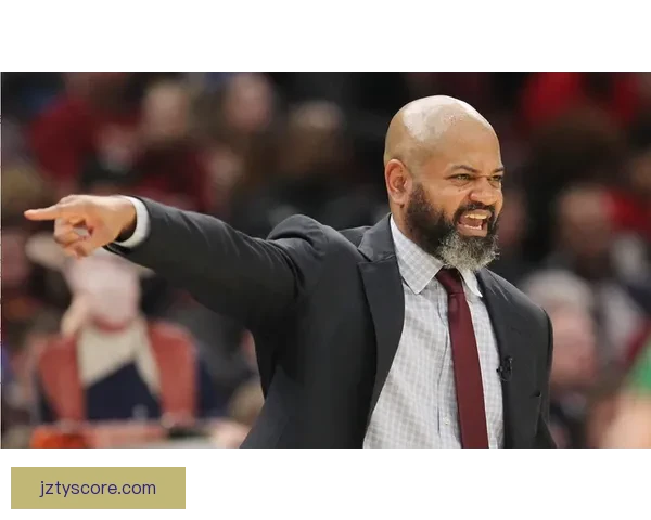 第四节果断调整阵容扭转节奏骑士主帅直言首发慢热缺乏应有比赛活力与强度